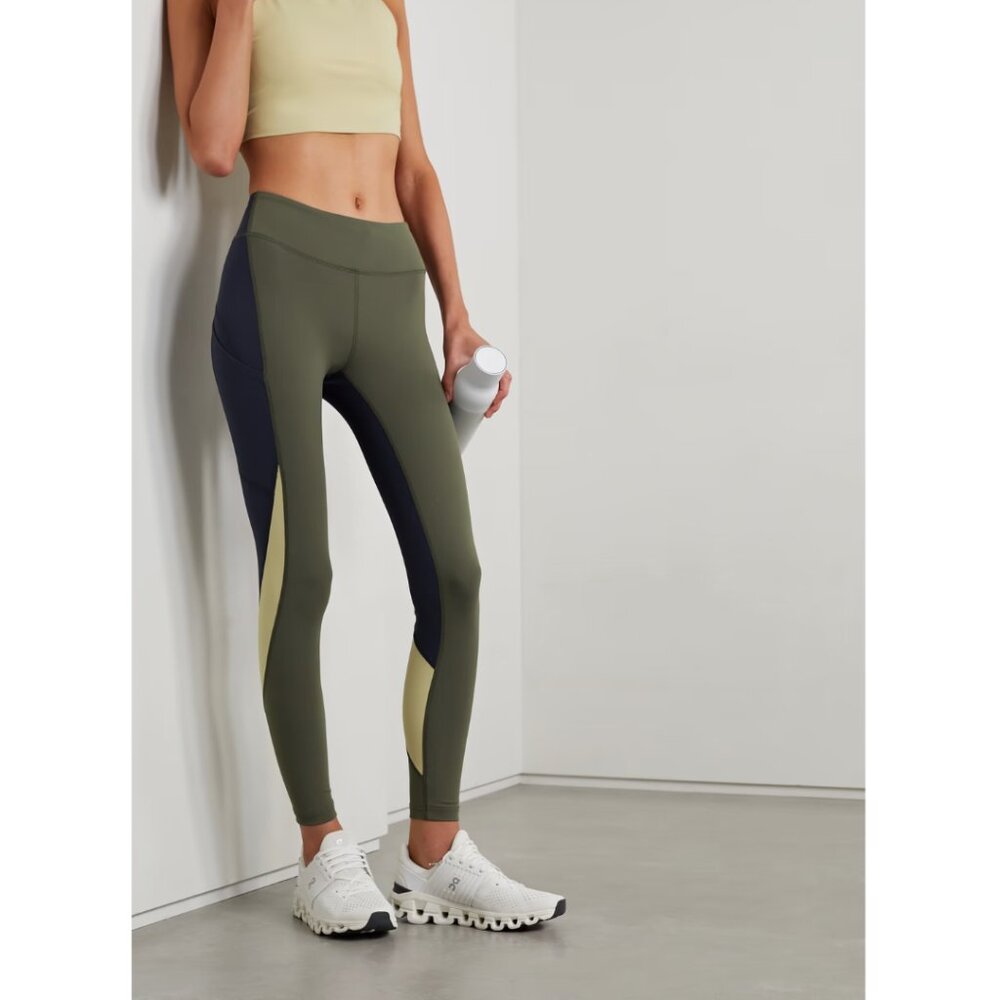 Outdoor Voices | Zoom 7/8 Colorblock Leggings in Tea Tree,‎ Dark Sky & Wheat